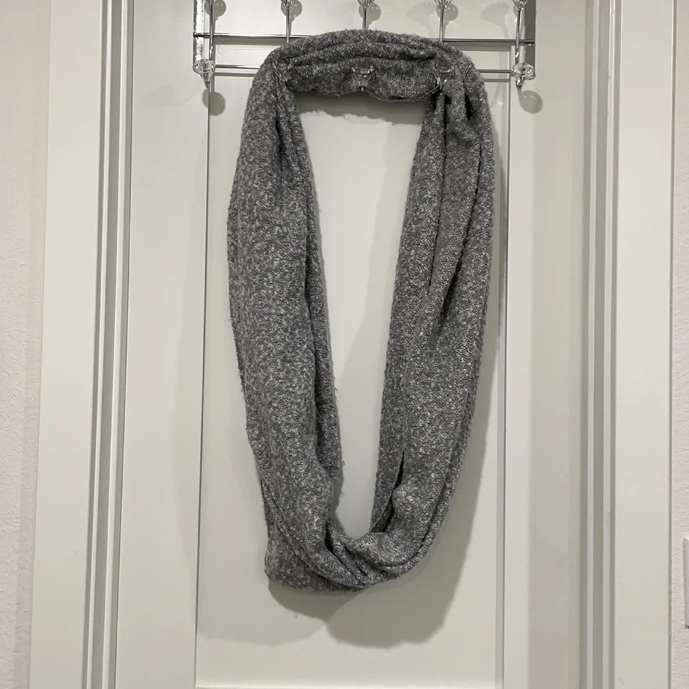 Infinity scarf - Picture 2 of 2